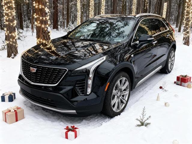 2022 Cadillac XT4 Premium Luxury AWD