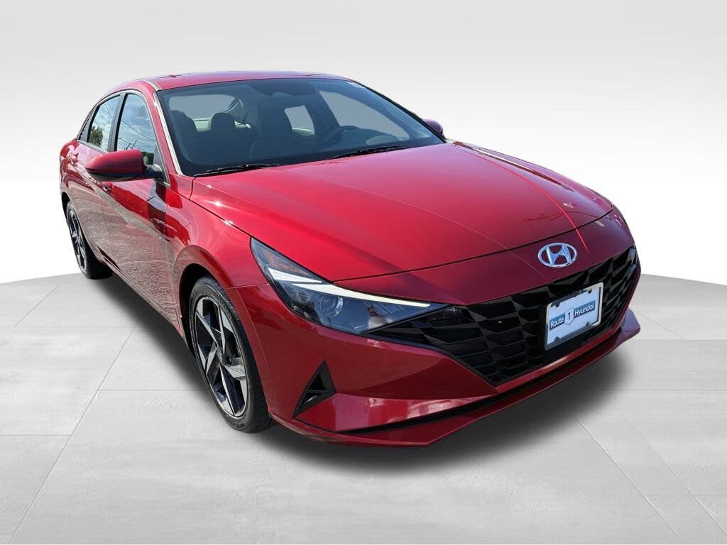 2023 Hyundai Elantra SEL FWD