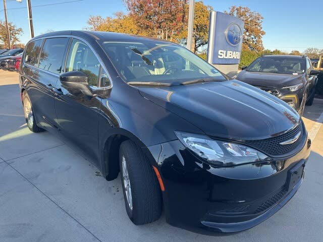 2024 Chrysler Voyager LX FWD