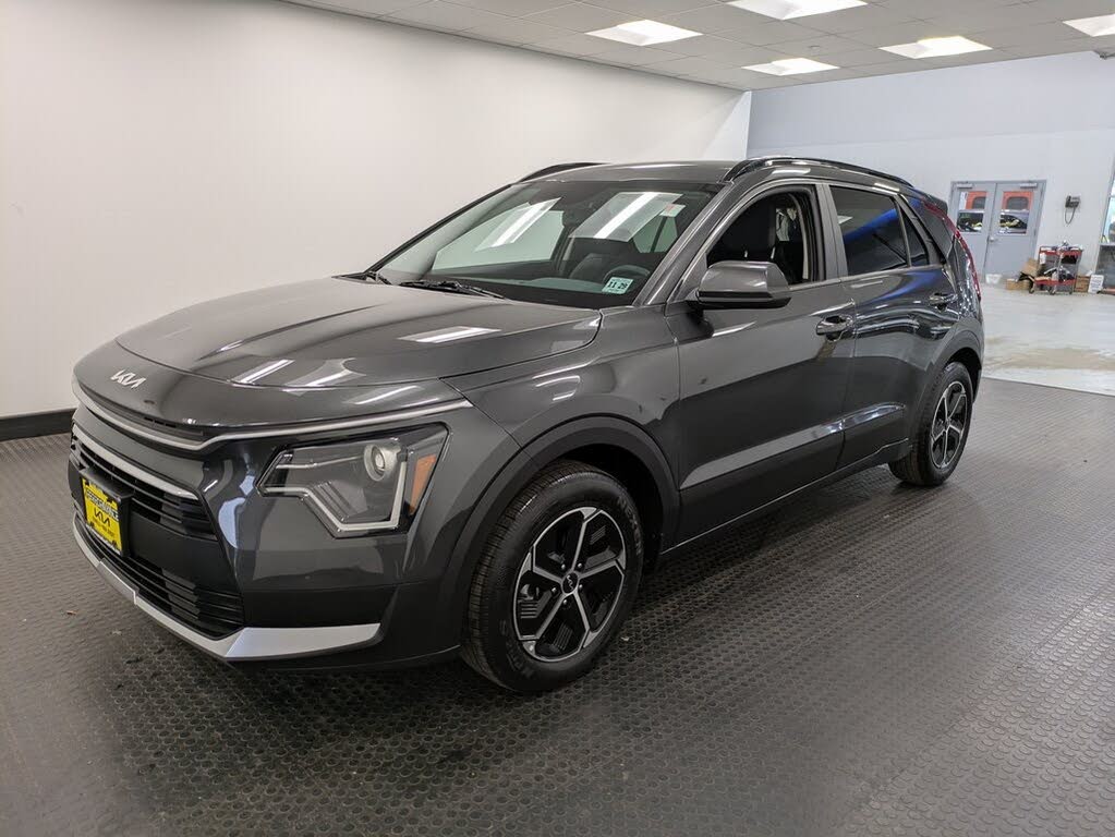 2024 Kia Niro LX FWD