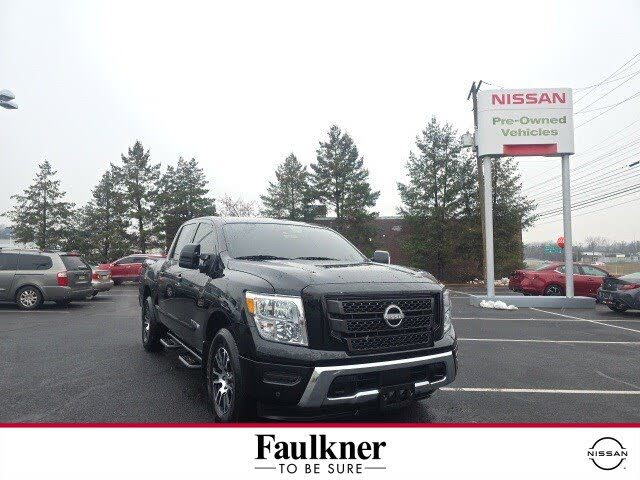 2024 Nissan Titan SV Crew Cab 4WD