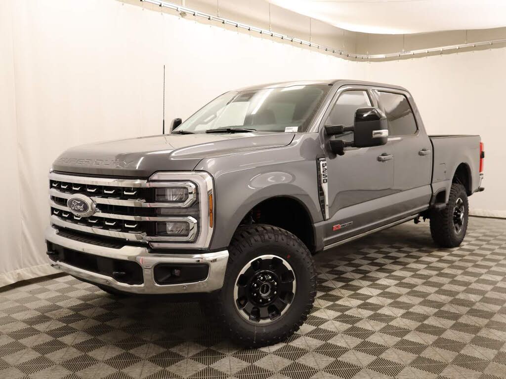 2025 Ford F-250 Super Duty Lariat Crew Cab 4WD