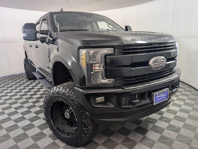 2019 Ford F-250 Super Duty Lariat Crew Cab 4WD