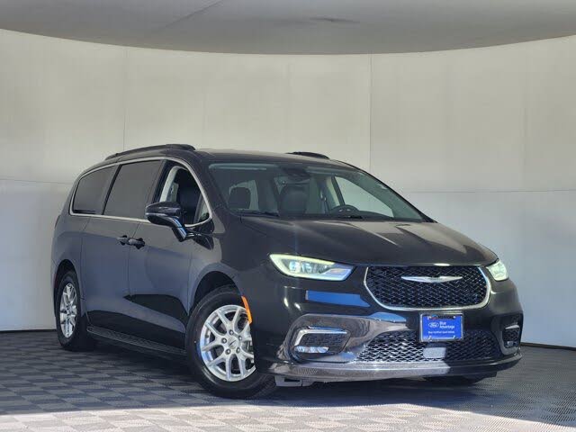 2022 Chrysler Pacifica Touring L FWD
