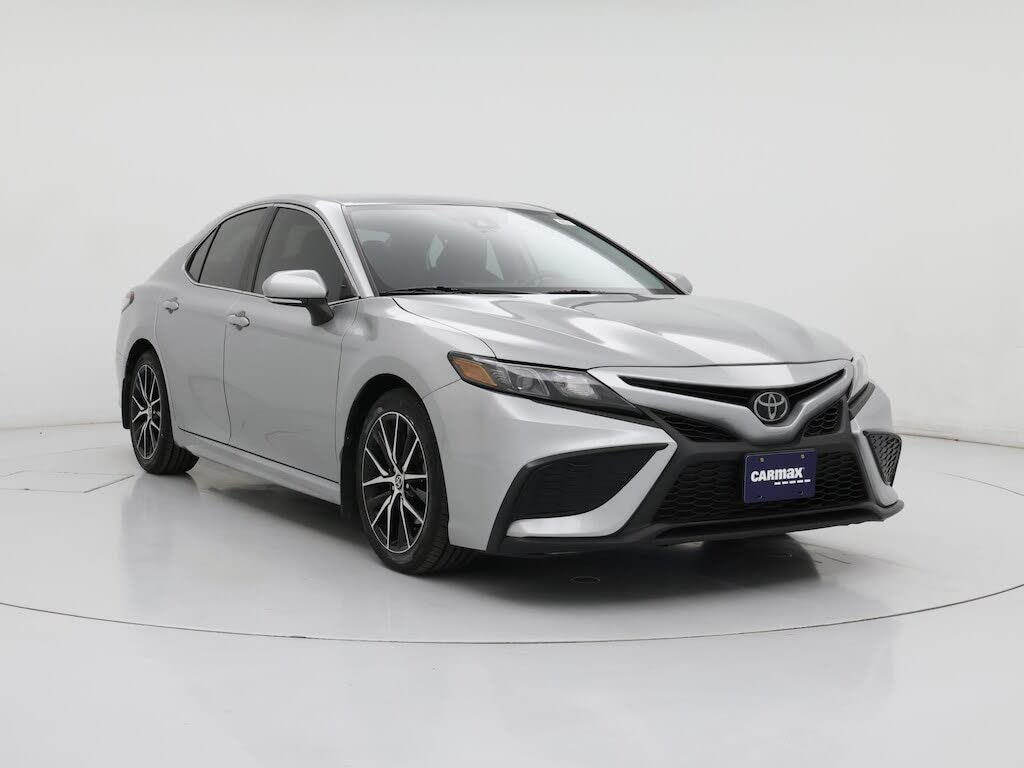 2022 Toyota Camry SE AWD