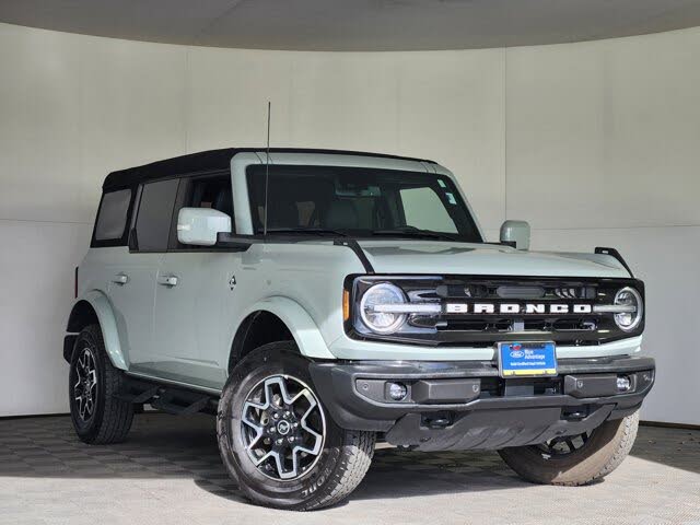 2024 Ford Bronco Outer Banks 4-Door 4WD