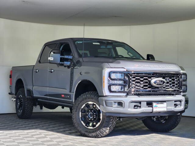 2026 Ford F-350 Super Duty Lariat Crew Cab 4WD