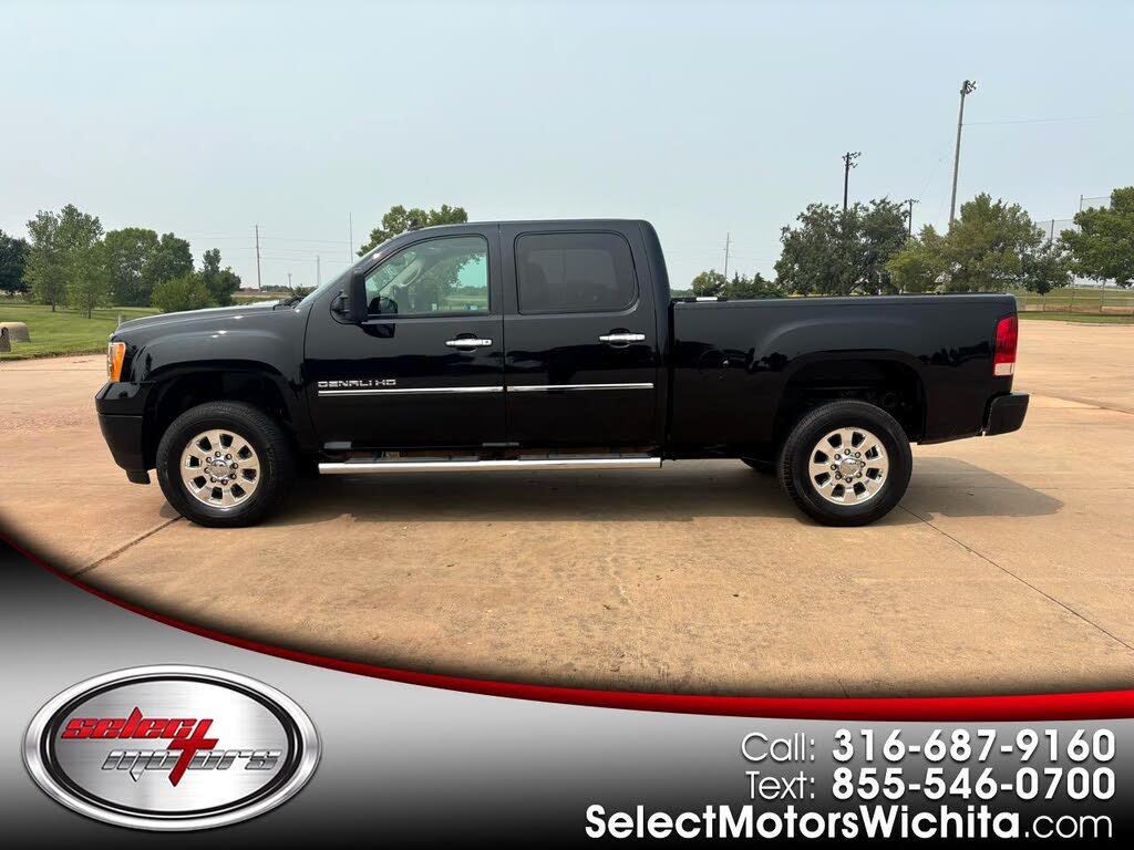 2013 GMC Sierra 2500HD Denali Crew Cab SB