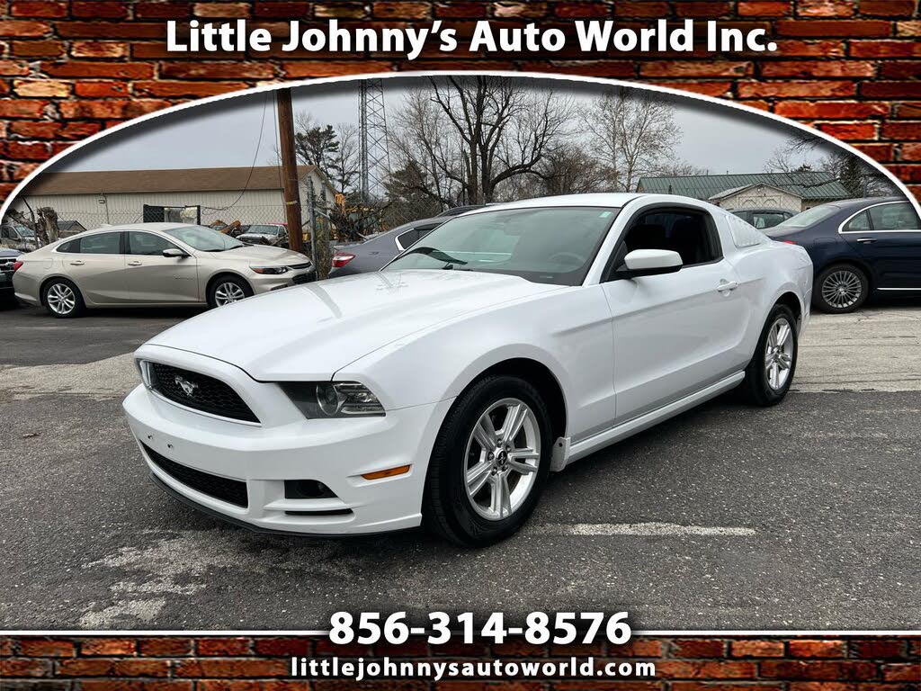 2014 Ford Mustang V6 Coupe RWD