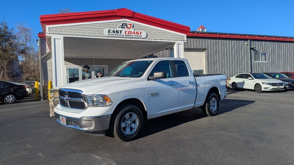 2016 RAM 1500 SLT Quad Cab 4WD