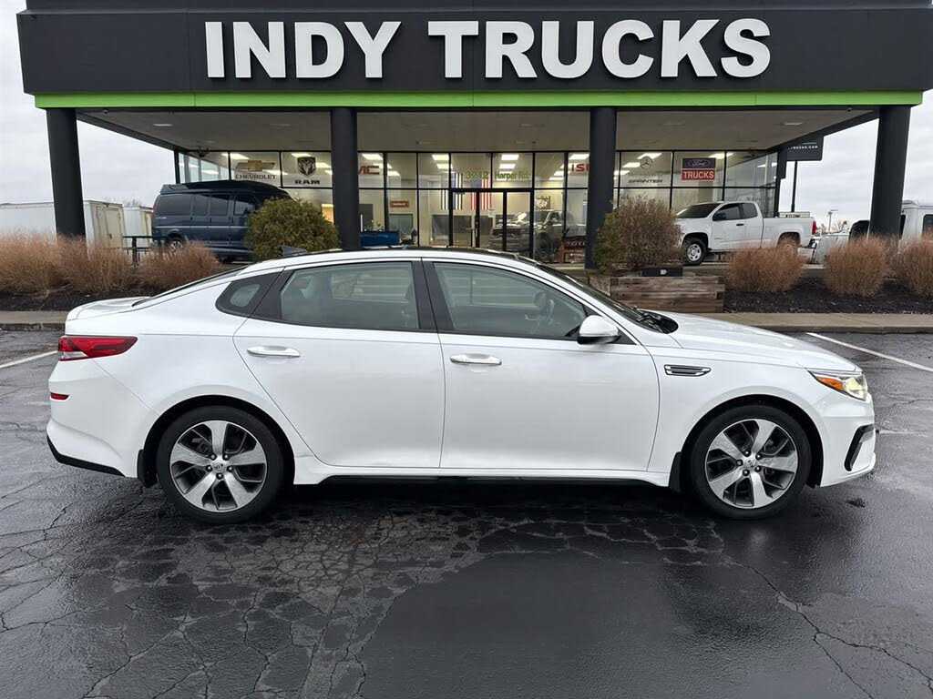 2019 Kia Optima S FWD