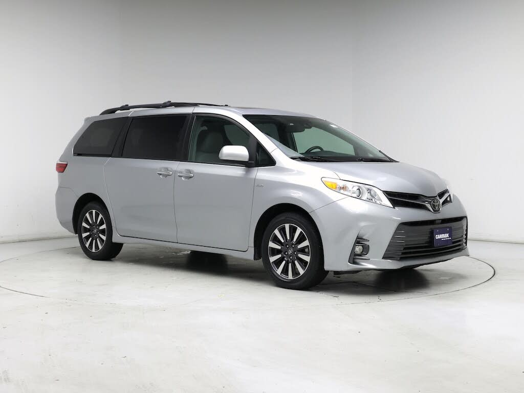 2019 Toyota Sienna XLE 7-Passenger AWD