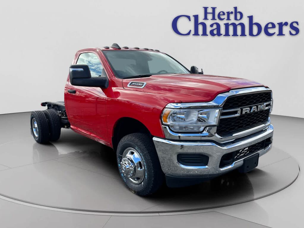 2024 RAM 3500 Chassis Tradesman Regular Cab DRW 4WD