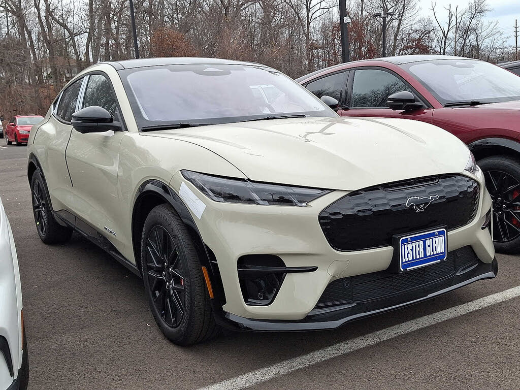 2025 Ford Mustang Mach-E Premium AWD