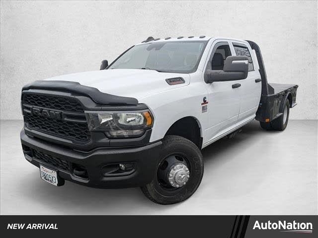 2024 RAM 3500 Chassis Tradesman Crew Cab LB DRW 4WD