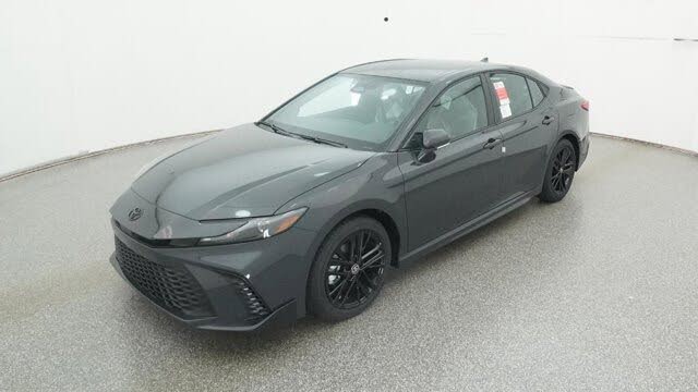 2026 Toyota Camry SE FWD