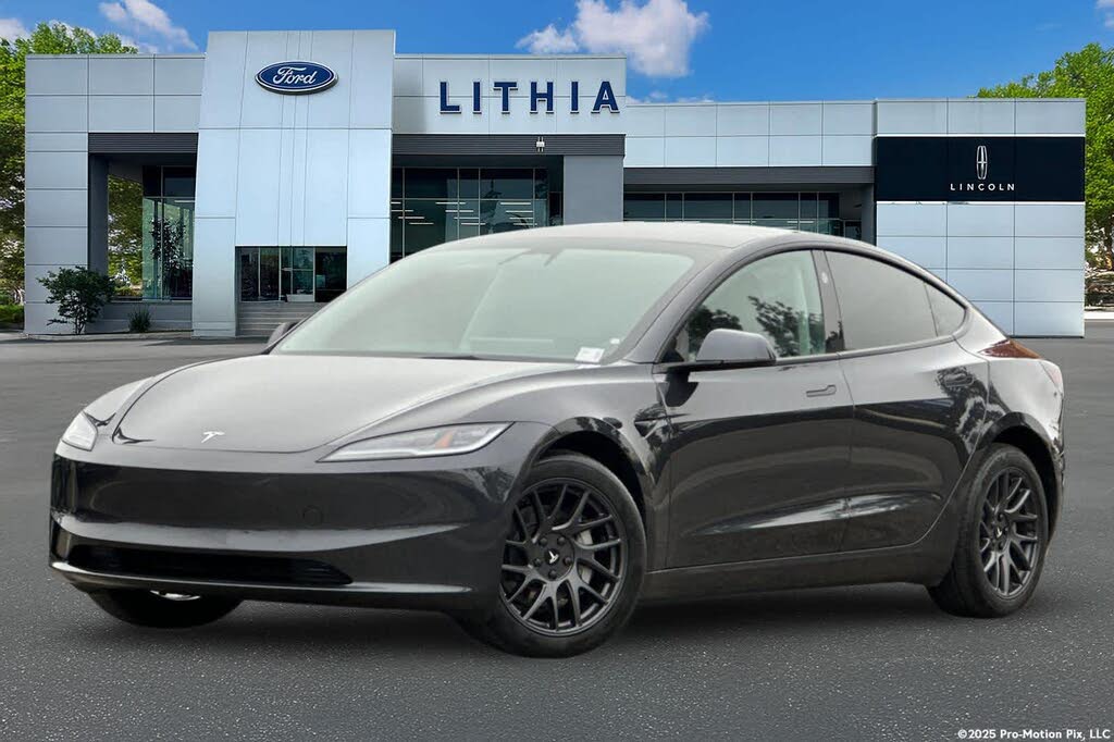 2025 Tesla Model 3 Long Range RWD