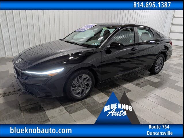 2024 Hyundai Elantra SEL FWD