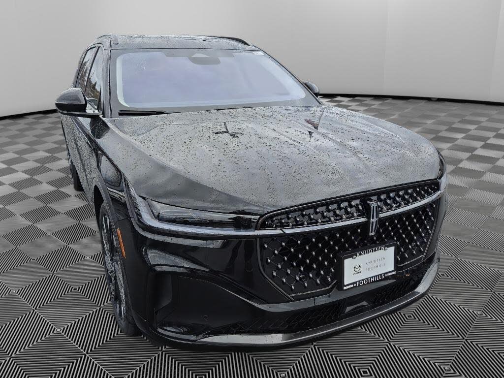 2026 Lincoln Nautilus Reserve AWD