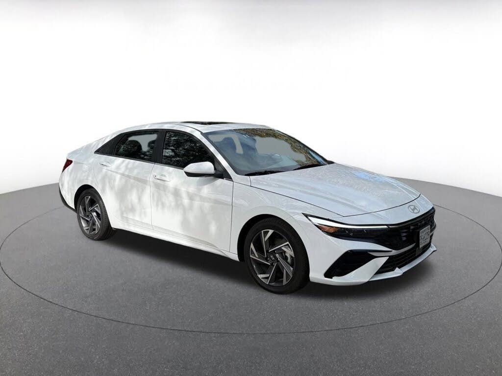 2025 Hyundai Elantra SEL Convenience FWD