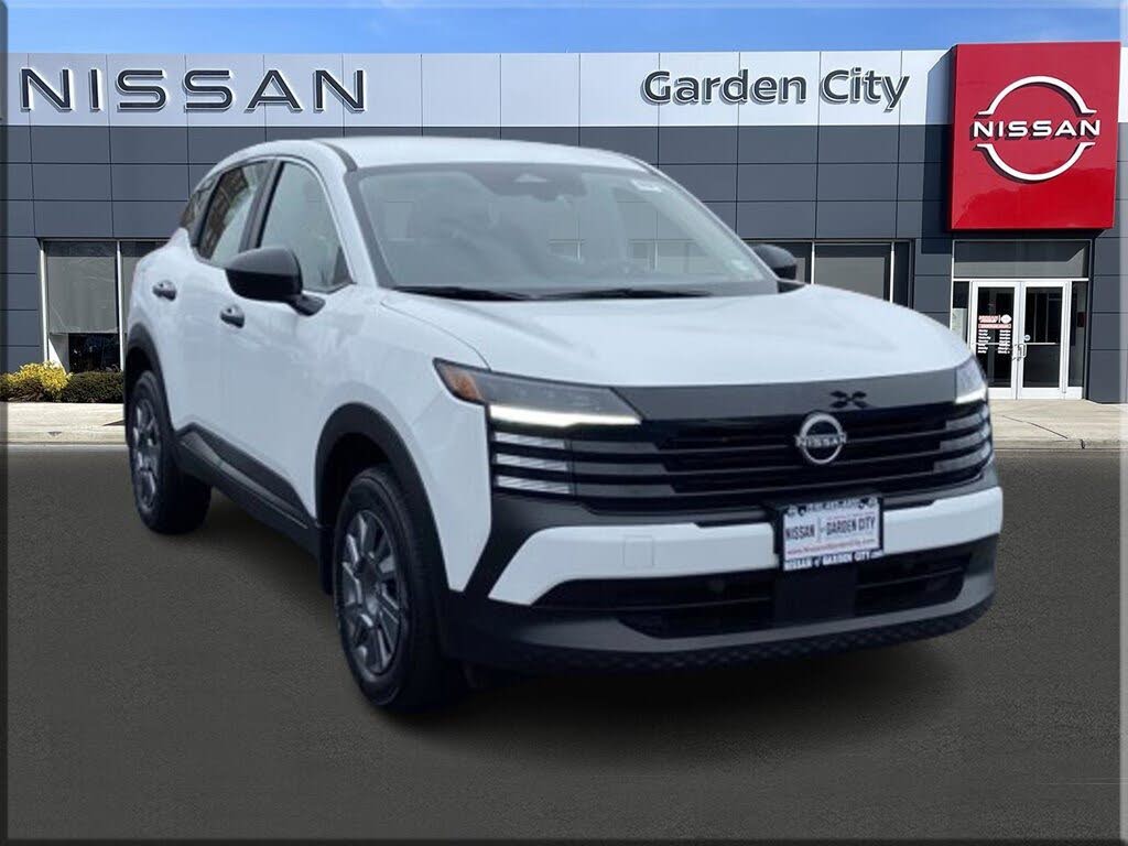 2025 Nissan Kicks S AWD