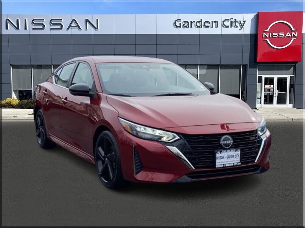 2025 Nissan Sentra SR FWD