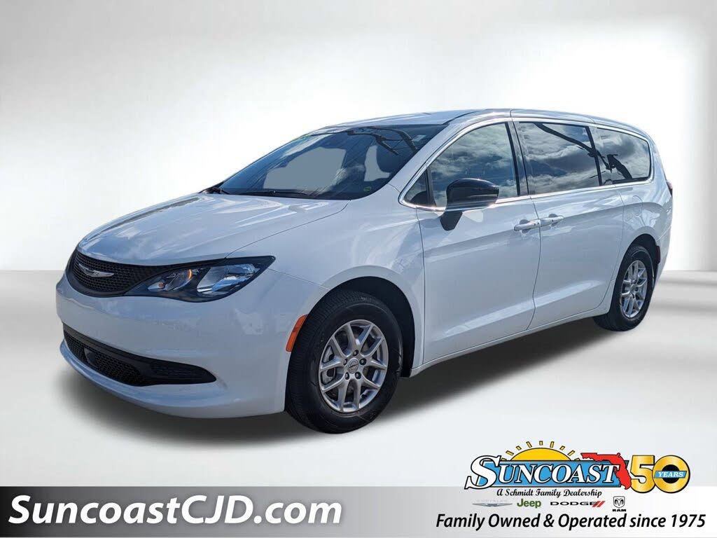 2025 Chrysler Voyager LX FWD