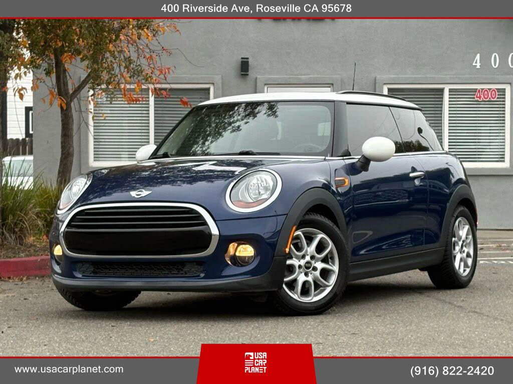 2016 MINI Cooper 2-Door Hatchback FWD