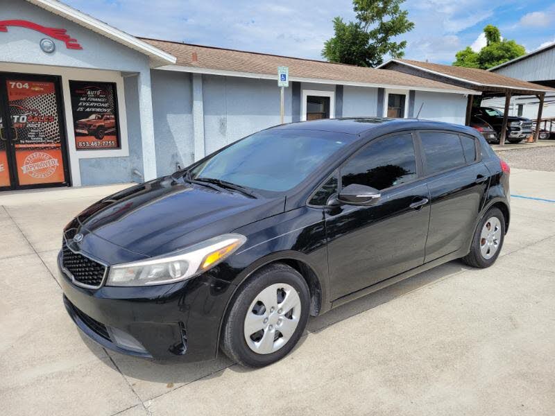 2017 Kia Forte5 LX