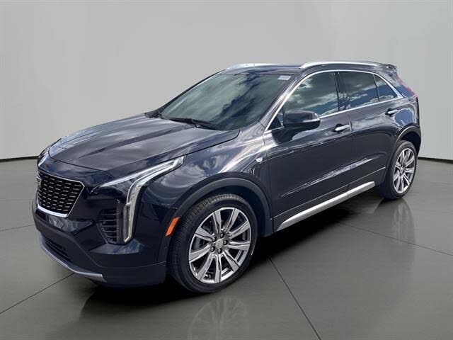 2022 Cadillac XT4 Premium Luxury AWD