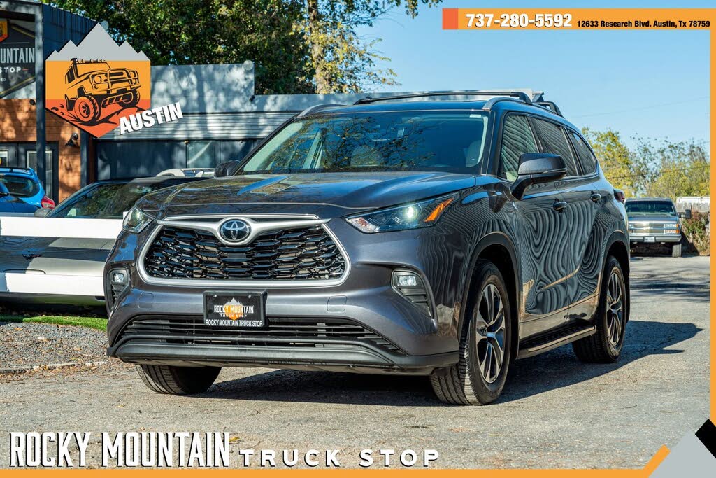 2022 Toyota Highlander XLE FWD