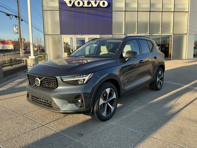 2026 Volvo XC40 B5 Plus AWD