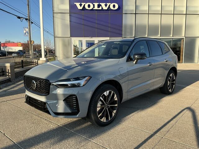 2026 Volvo XC60 B5 Plus AWD