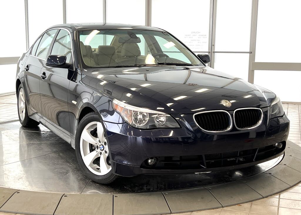 2005 BMW 5 Series 530i Sedan RWD