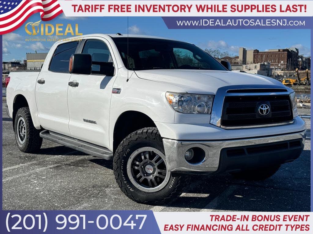 2010 Toyota Tundra Tundra-Grade CrewMax 5.7L 4WD