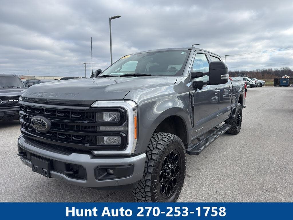2023 Ford F-250 Super Duty Lariat Crew Cab 4WD