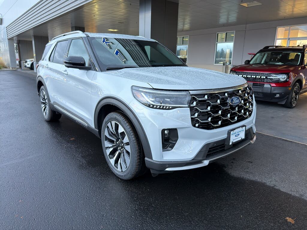 2026 Ford Explorer Platinum AWD