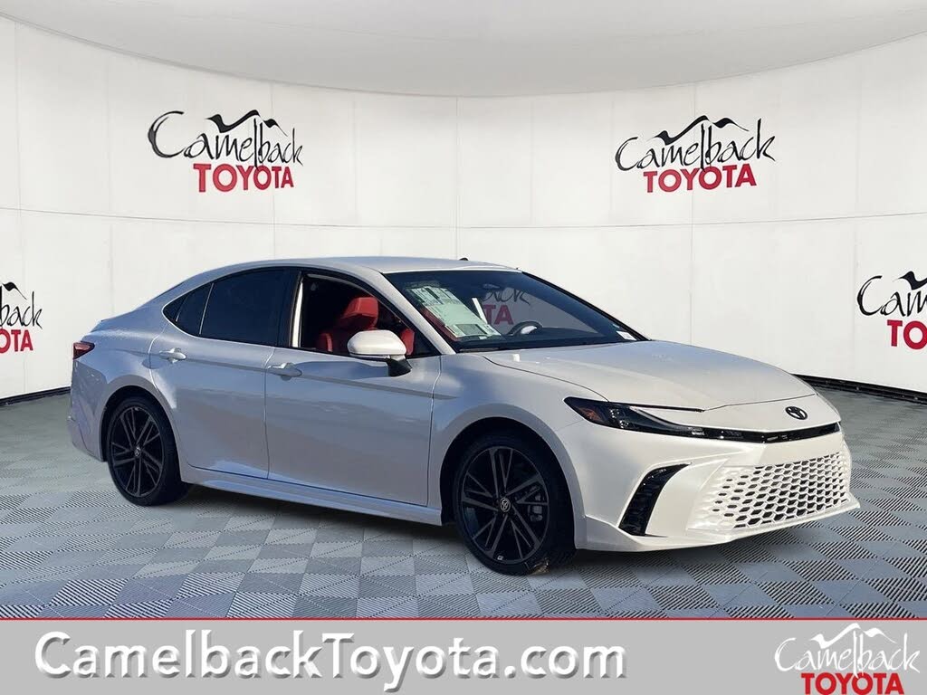 2026 Toyota Camry XSE FWD