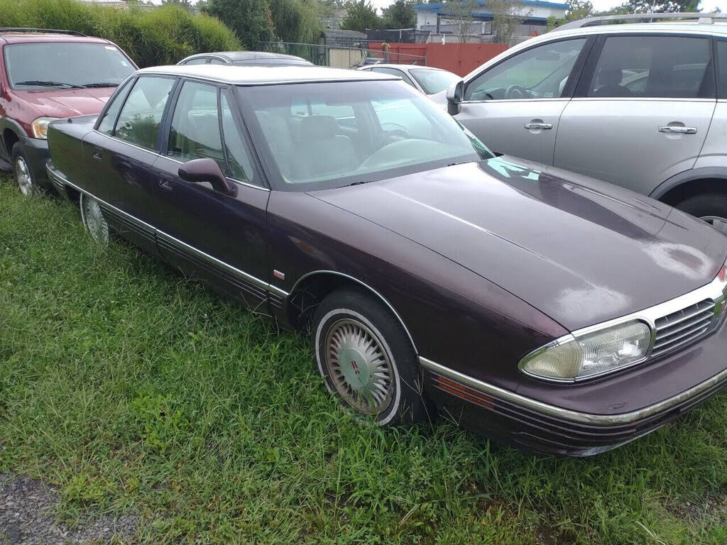 1996 Oldsmobile Ninety-Eight 4 Dr Regency Elite Sedan