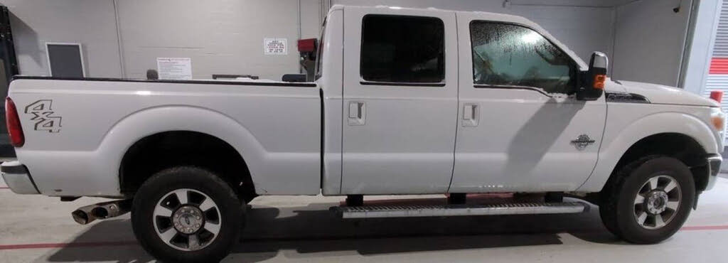 2011 Ford F-350 Super Duty Lariat Crew Cab LB 4WD