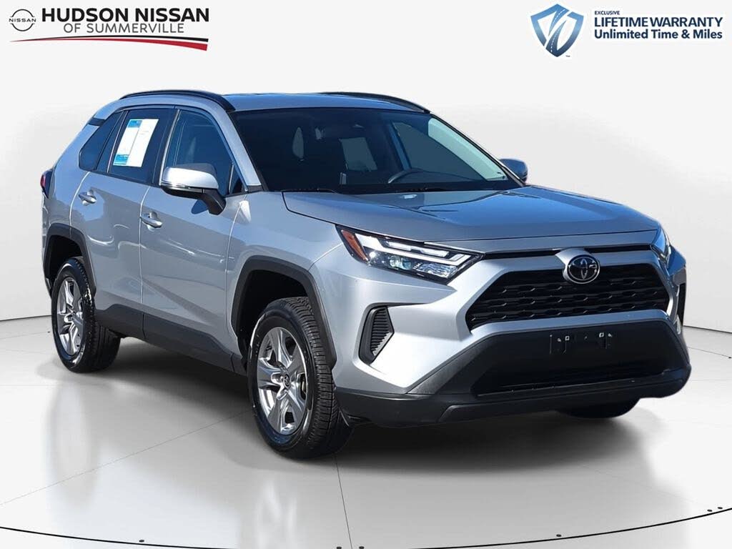 2024 Toyota RAV4 XLE FWD