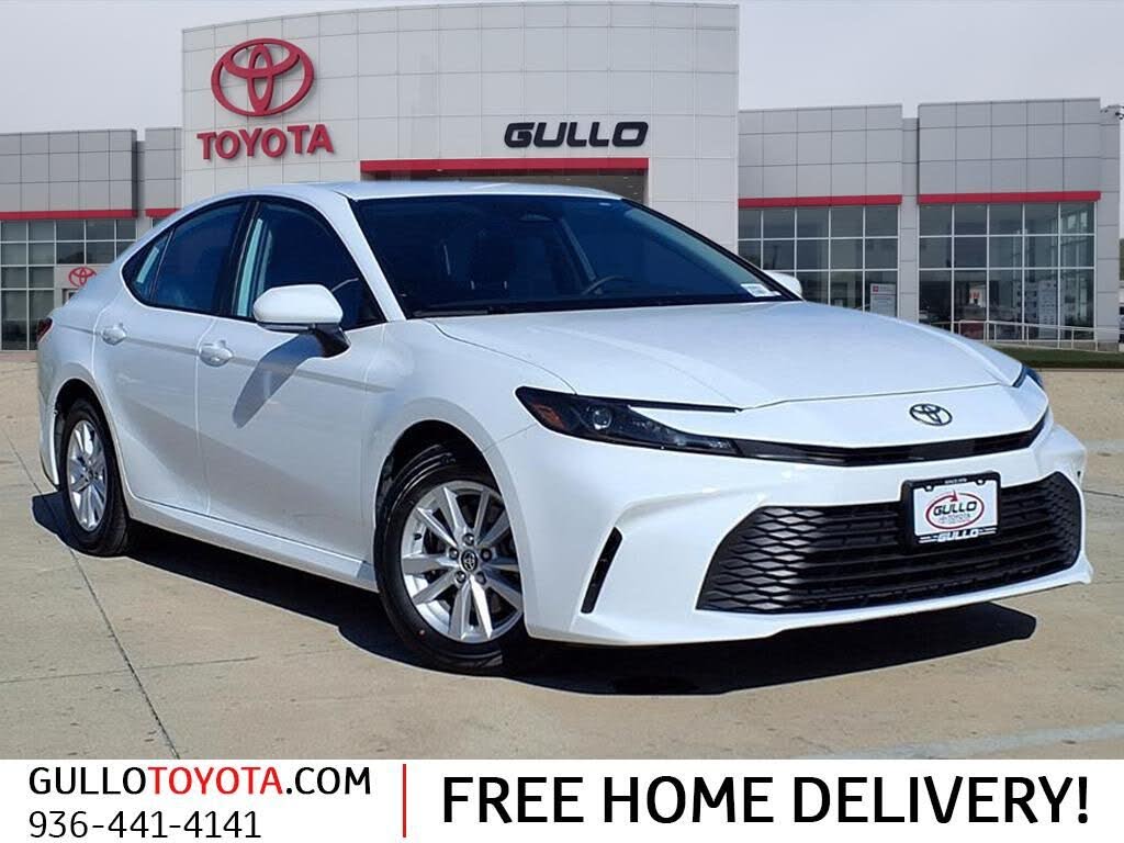 2025 Toyota Camry LE FWD