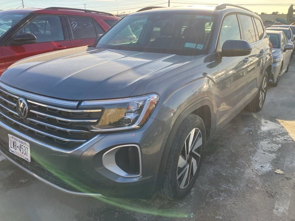 2025 Volkswagen Atlas SE 4Motion with Technology