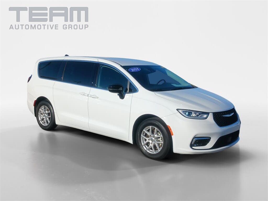 2024 Chrysler Pacifica Touring L FWD