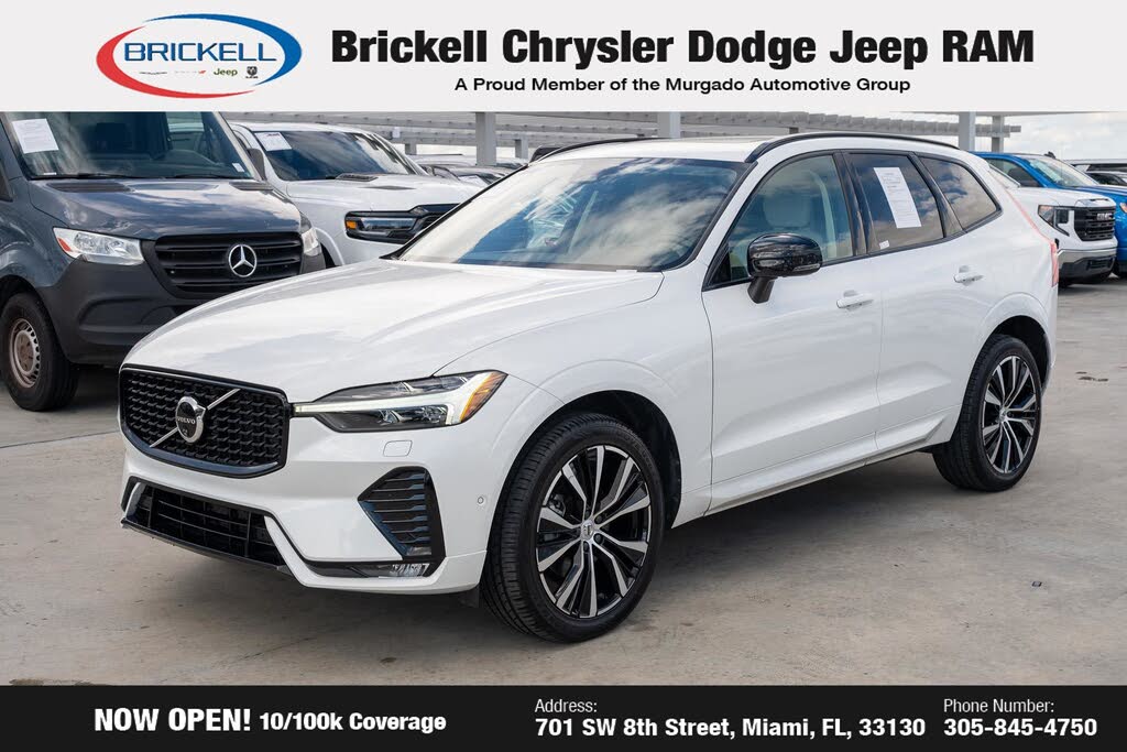 2024 Volvo XC60 B5 Plus Dark Theme AWD