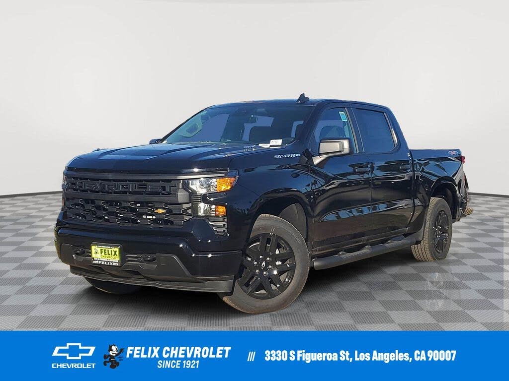 2025 Chevrolet Silverado 1500 Custom Crew Cab 4WD