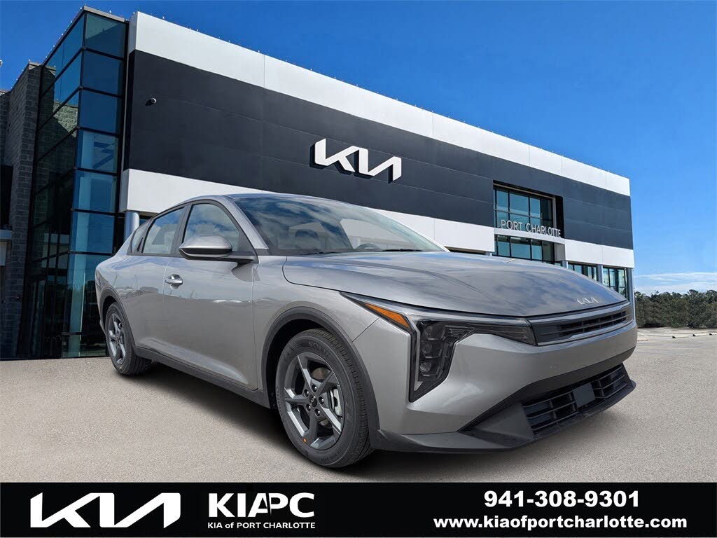 2025 Kia K4 LXS FWD