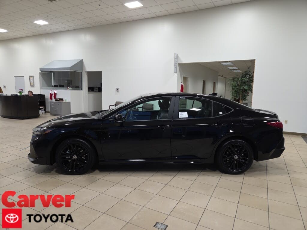 2026 Toyota Camry SE AWD