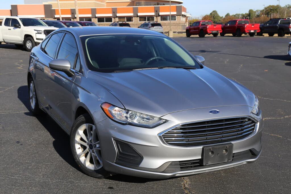 2020 Ford Fusion SE FWD