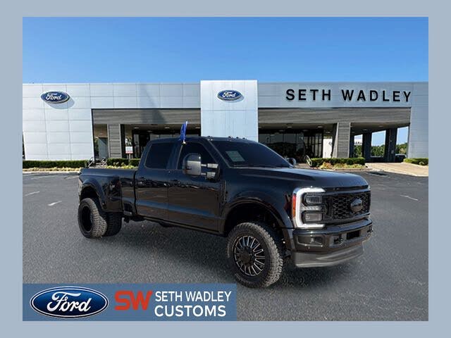 2023 Ford F-450 Super Duty Platinum Crew Cab LB DRW 4WD